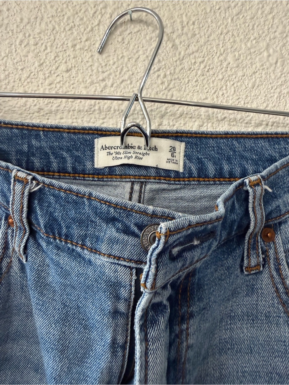 Abercrombie & Fitch Light Blue Straight-Leg Denim Jeans - Picture 2 of 3